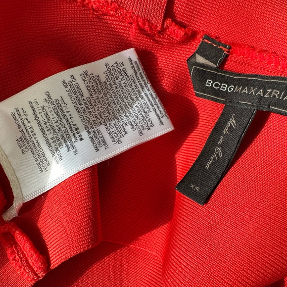 BCBG MAXAZRIA XS Halter “Jayla” Poppy Color- Crop Top - Picture 4 of 4